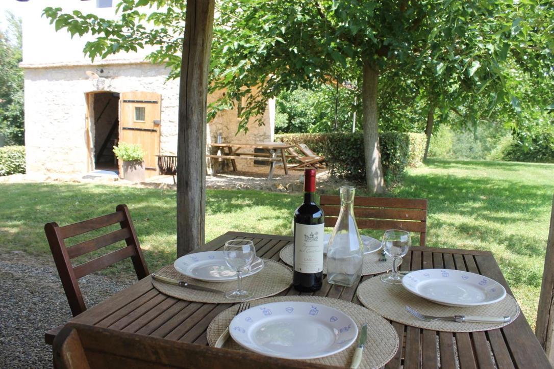 Le Pigeonnier De Migou Villa Larrazet Екстериор снимка